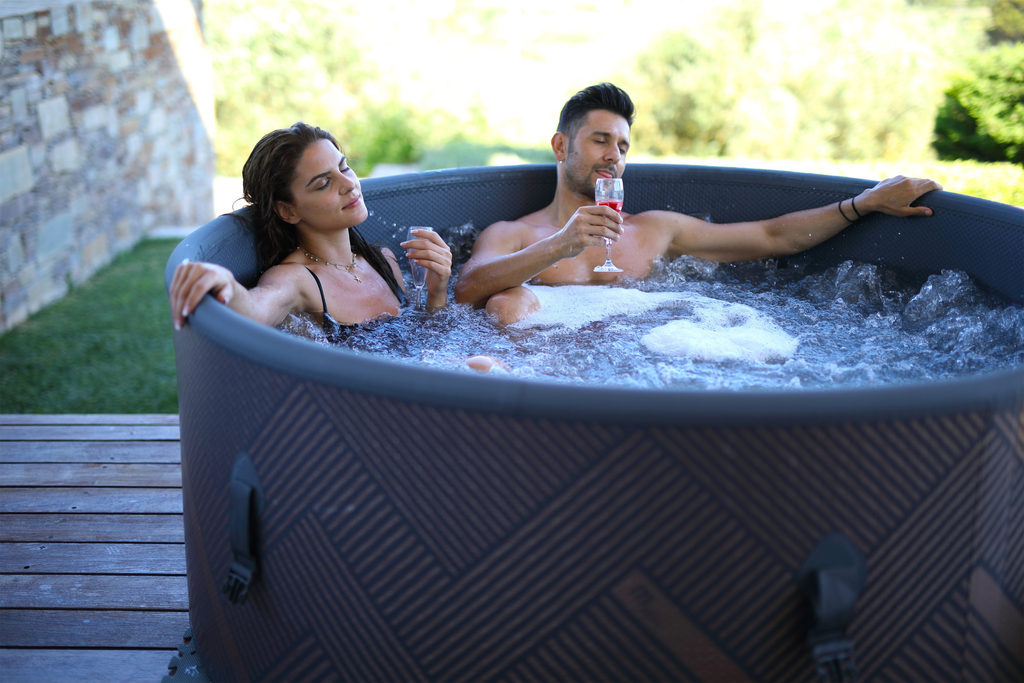 MSPA | MONO | Verto Serie | Steifer Whirlpool & Spa | Bis zu 6 Personen
