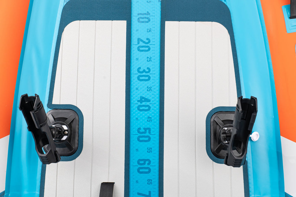 Nautiqua | CAPRI | Aufblasbares Deluxe 3-Kammer Angel-SUP Board mit Drop-Stitch-Technologie | 1 Person | 150 kg Tragkraft | Handpumpe & Tragetasche inklusive