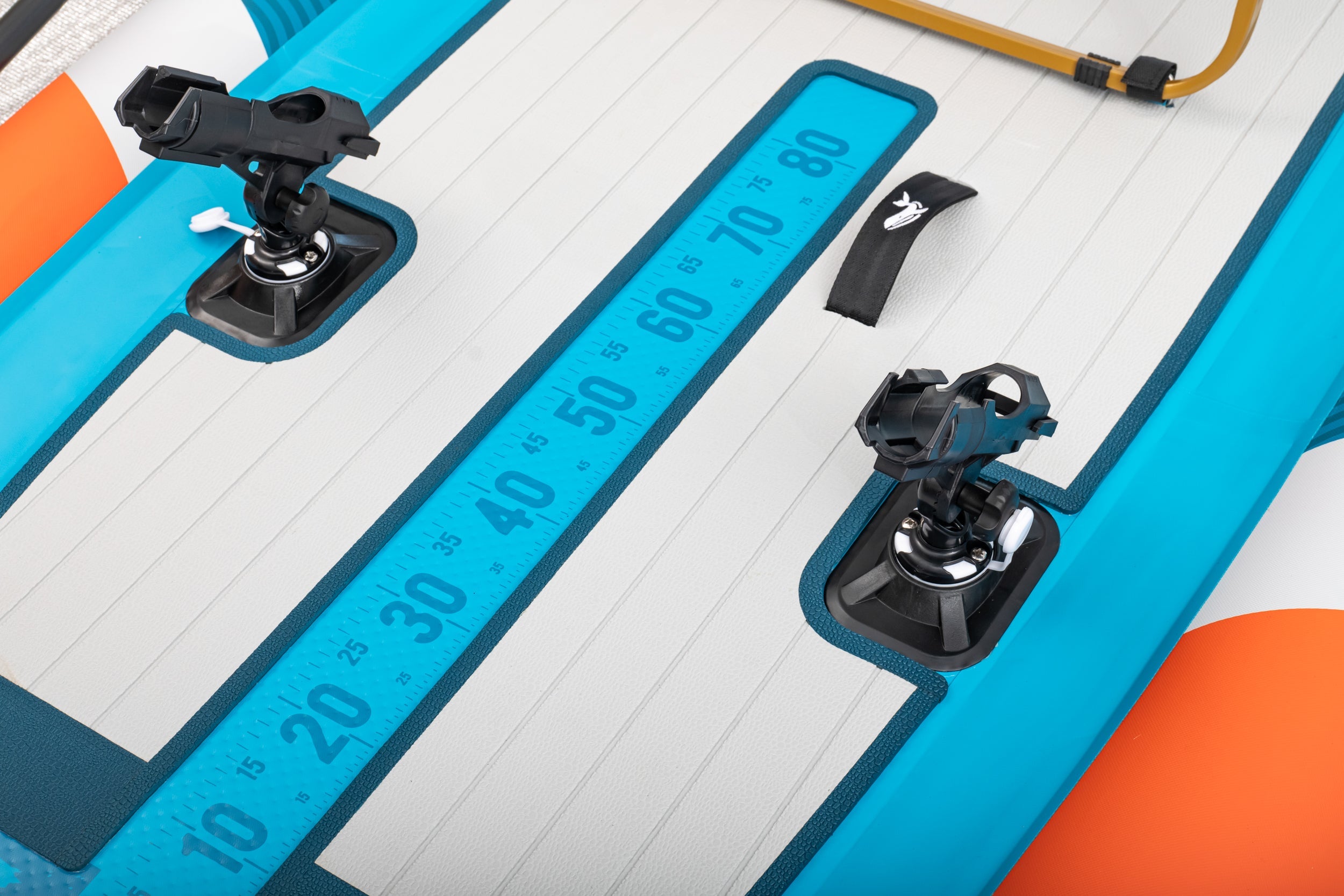 Nautiqua | CAPRI | Aufblasbares Deluxe 3-Kammer Angel-SUP Board mit Drop-Stitch-Technologie | 1 Person | 150 kg Tragkraft | Handpumpe & Tragetasche inklusive