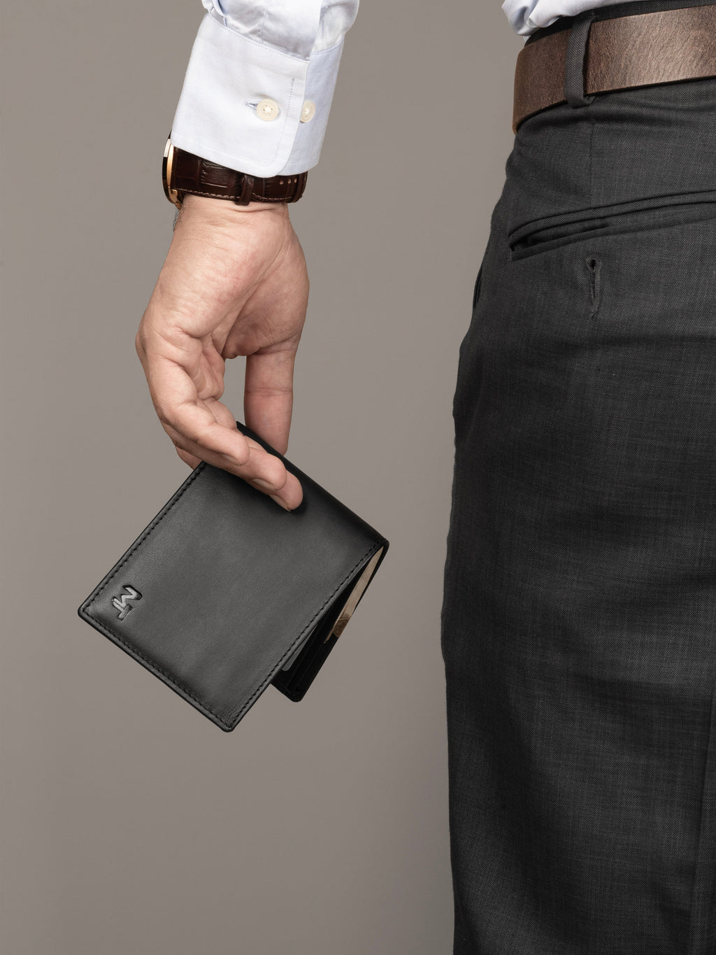 Wealth Ward Schwarze zweifach faltbare Geldbörse